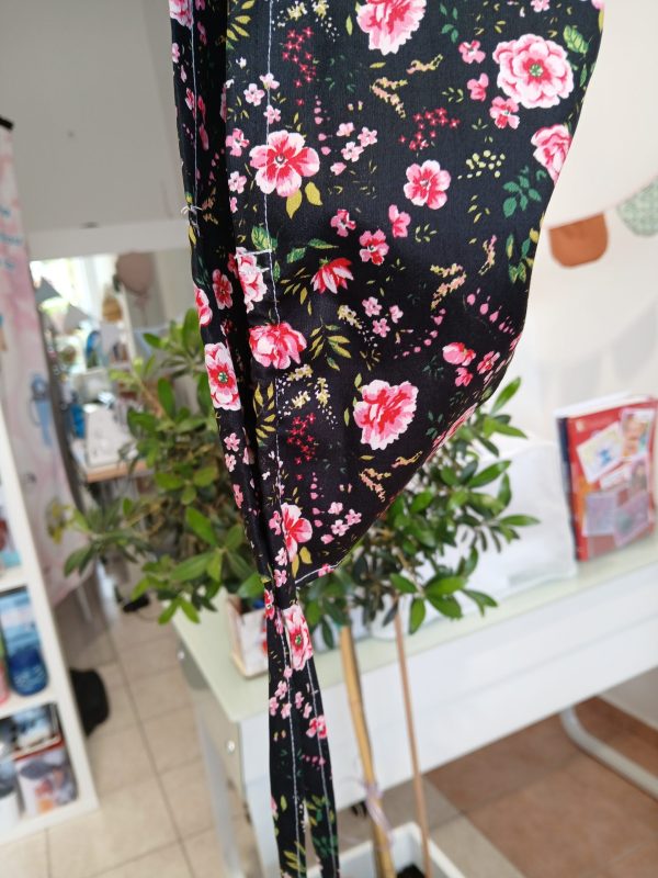 Χειροποίητο σκουφάκι Medical Floral - Image 2