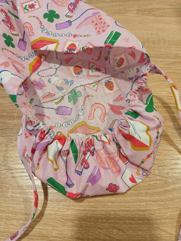 Χειροποίητο σκουφάκι χειρουργείου ”Ponytail Scrub Cap Girly Things'' - Image 2