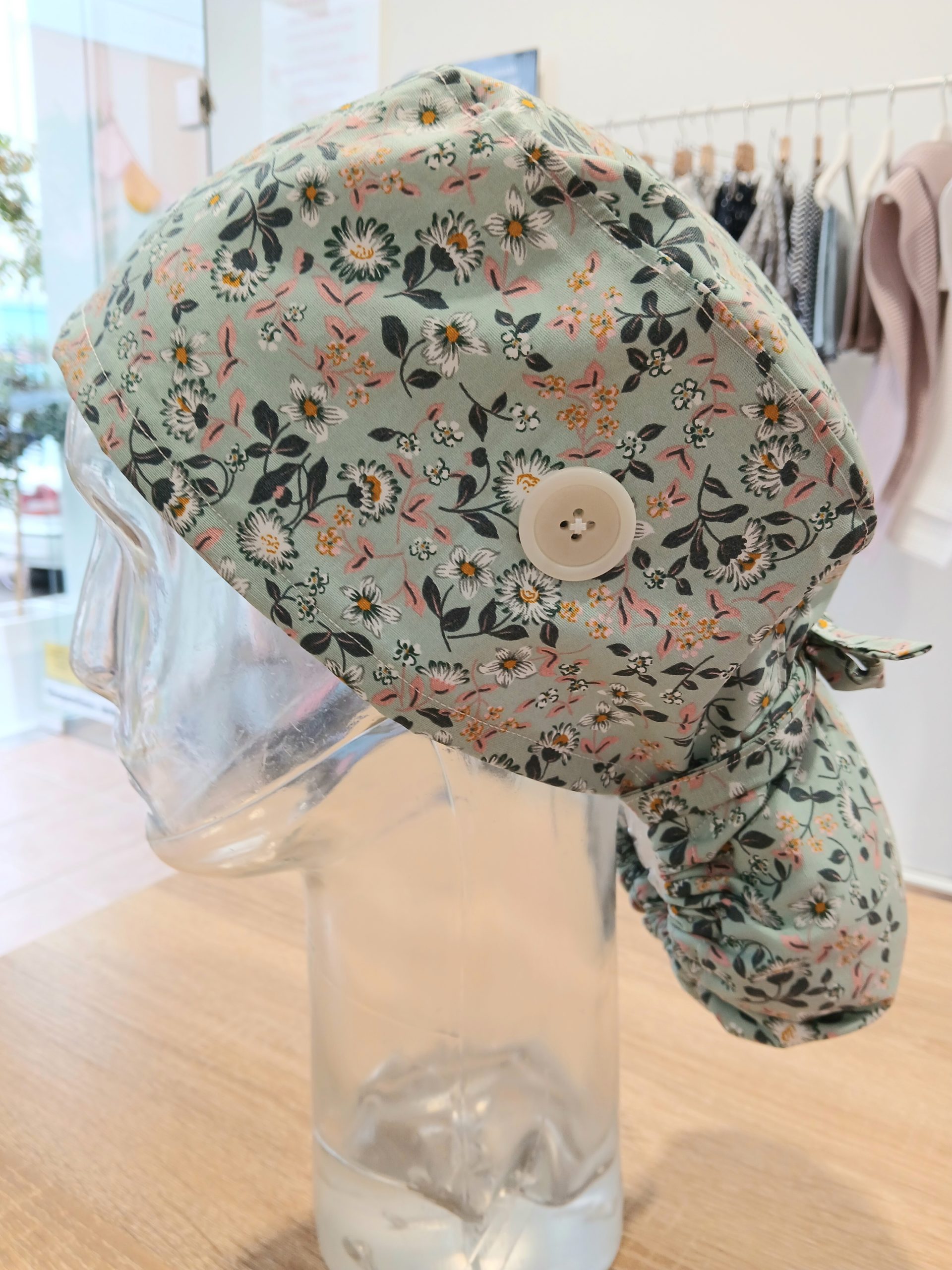 Scrub Cap Ponytail “Million Bells” – Χειροποίητο σκουφάκι χειρουργείου με σατέν επένδυση & κουμπιά για τα αυτιά - Image 5
